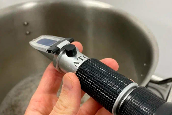Измеряем плотность сусла
